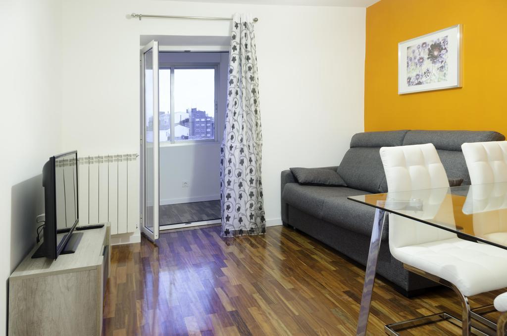 Apartamento Los Colonia บูร์โกส ภายนอก รูปภาพ